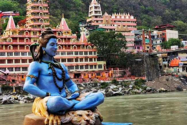 Rishikesh: Where Nature, Spirituality, and Comfort Converge